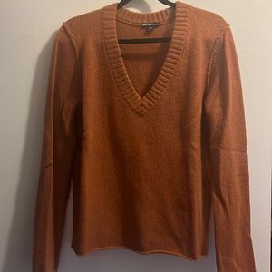 james perse 100% cashmere v-neck